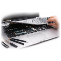 Демонтаж на клавиатура при смяна на клавиатура на лаптоп в Бургас